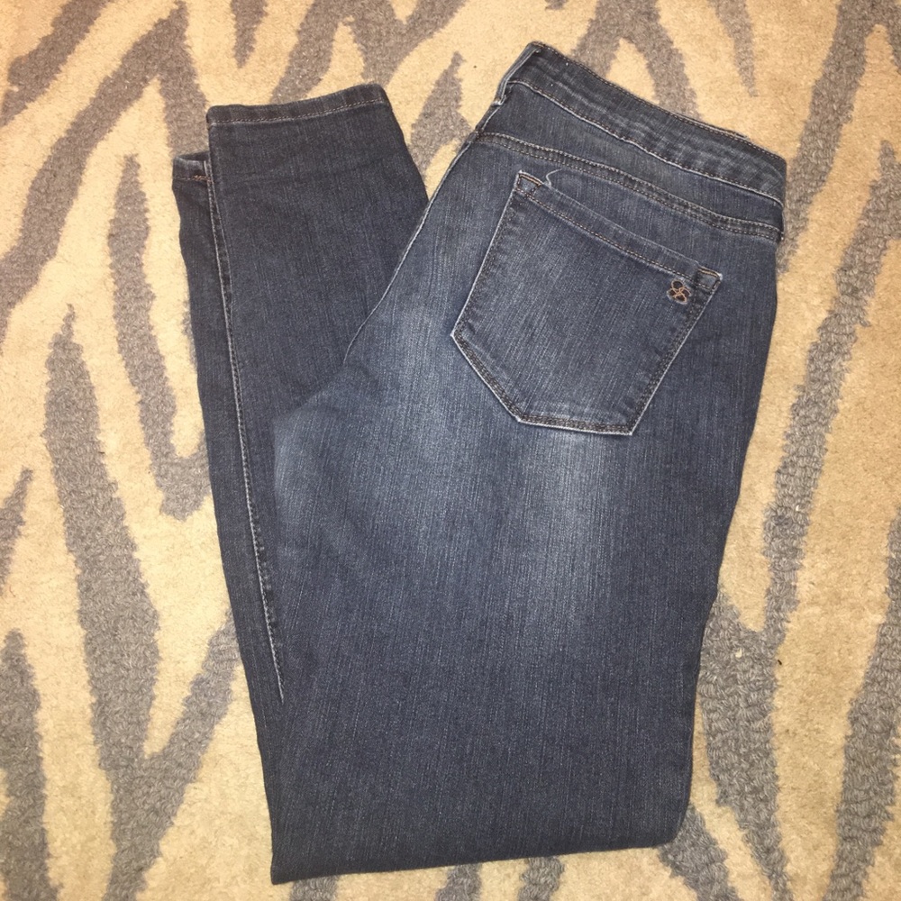 Jessica Simpson Kiss Me Super Skinny Jeans